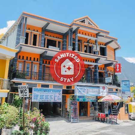 Oyo 1351 Tanggulasi Resto & Residence Syariah Magetan Exterior photo